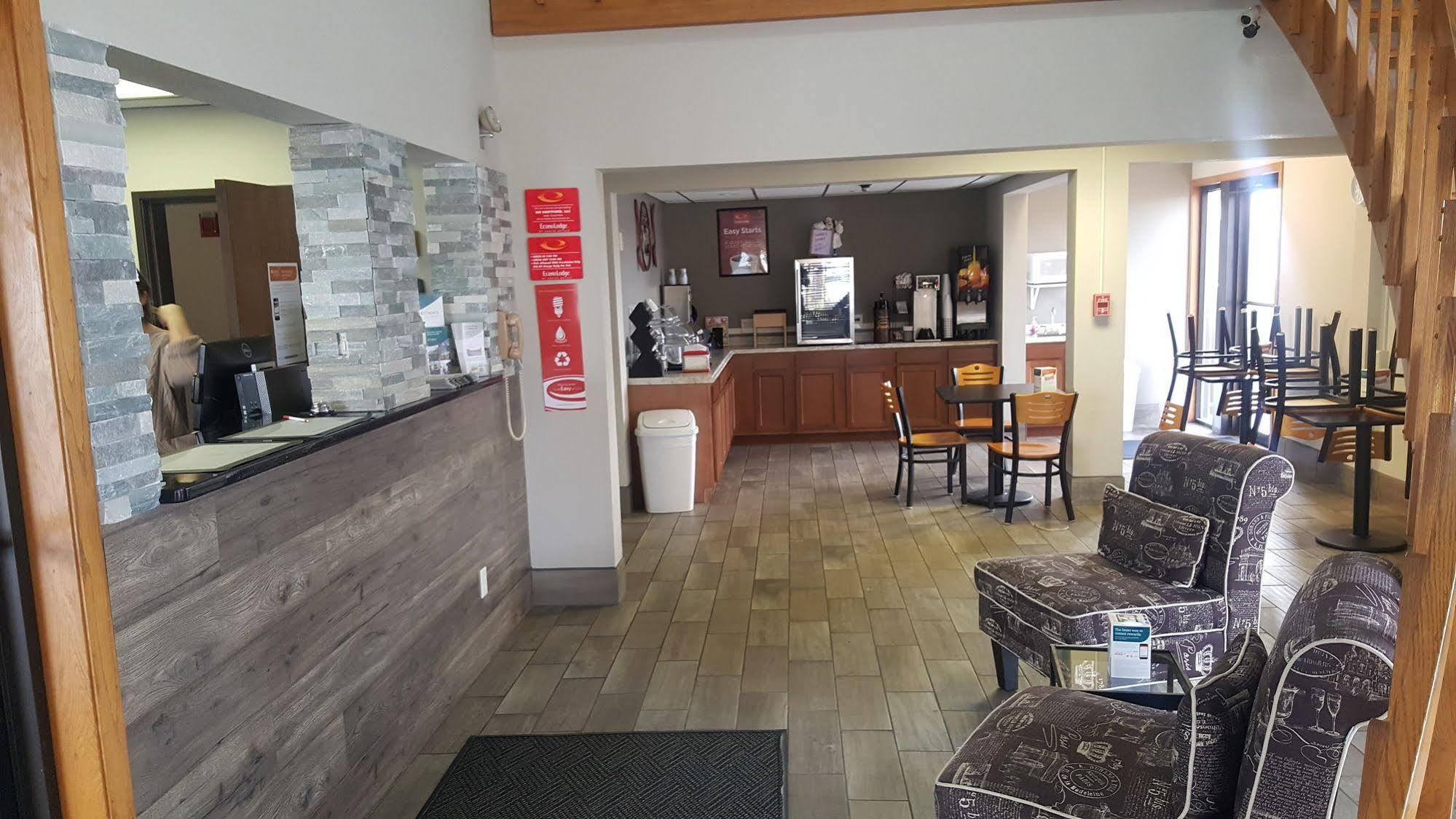 水城伊克诺酒店 沃特敦 外观 照片